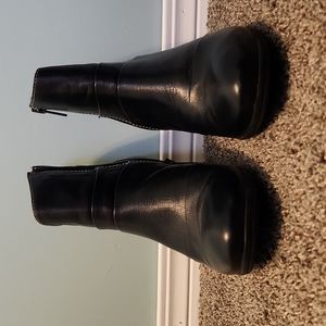 Pikolinos ankle boot. Size 39. Black